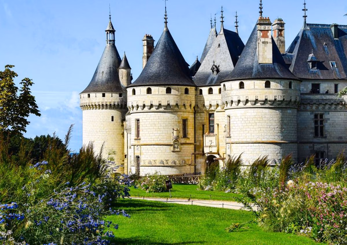 La Loire à Vélo : Découvrez la majesté des châteaux à pédales